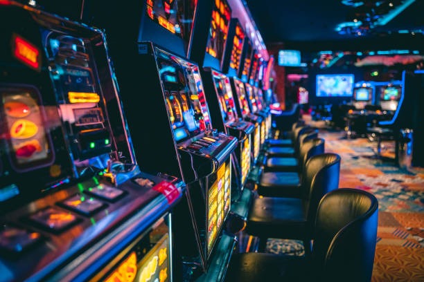 sugarwin platform showing sportsbook fixtures, live dealer tables, and slot games
